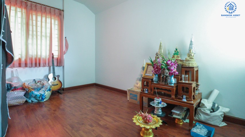 *****บ้านเดี่ยวมือสองย่านปทุมธานี ม.ศุภาลัยวิลล์ ศรีสมาน-ปทุมธานี บนเนื้อที่ 53.1 ตร.ว. พื้นที่ใช้สอย 170 ตร.ม. ฟังก์ชัน 4 ห้องนอน 3 ห้องน้ำ 2 ที่จอดรถ บ้านสวยราคานี้หาที่ไหน!! 15 นาทีก็ถึงโรบินสันศรีสมาน และทางด่วน "ศรีสมาน" จองเลย!